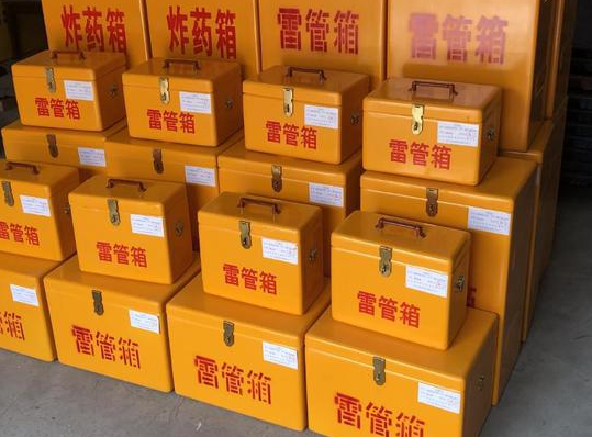 綦江玻璃钢雷管箱的使用寿命一般是多少？
